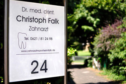 Bild zu Dr.med.dent. Christoph Falk Zahnarzt in Mannheim