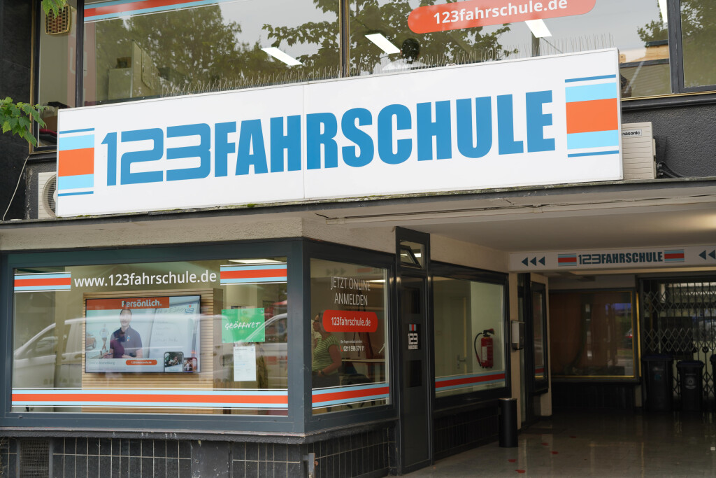 123 FAHRSCHULE Düsseldorf-Zentrum in Düsseldorf - Logo