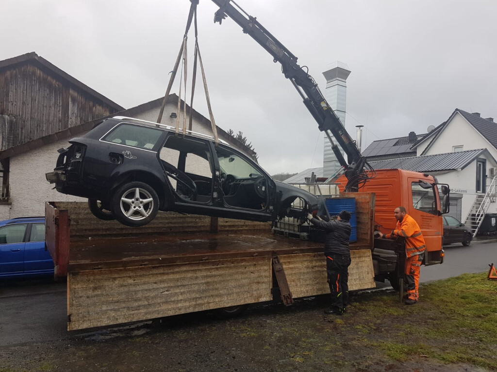 Hahny`s Schrotthandler und Dienstleistungen in Kirtorf - Logo