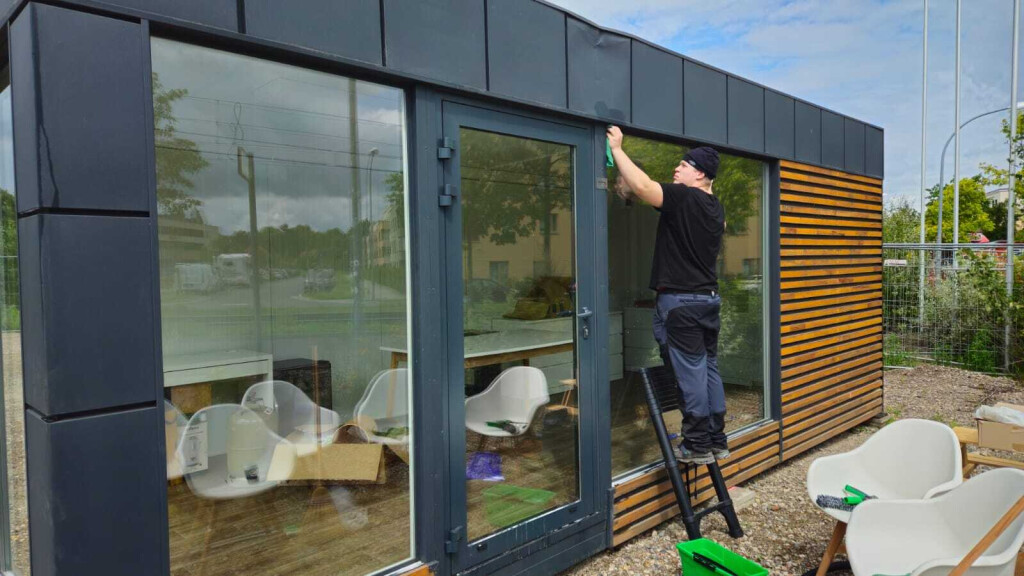 Luxx Dienstleistung Gebäudereinigung - WhatsApp Bi …