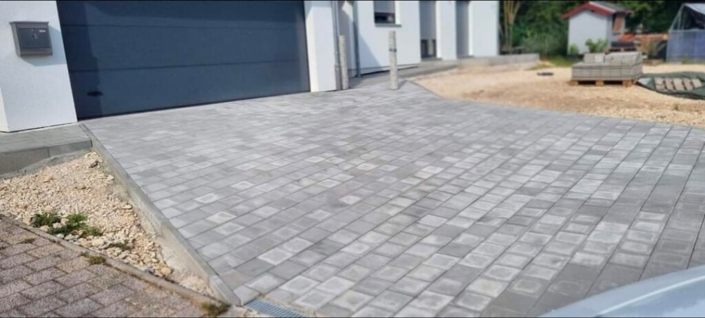 Zhitia Außenanlagen & Gartenbau - 1000074008.jpg