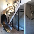 Einfamilienhaus mit Indoorrutsche