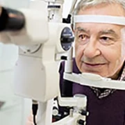 Augenarzt Dr. Stefan Schmitz Born