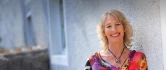 Logo Dr. Lysa Jean Farmer Runes to Riches Consultancy + Publishing e.K.