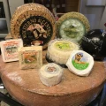 K&auml;se aus verschiedenen L&auml;ndern .
