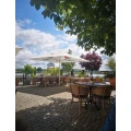 Blick von der Terrasse des Kroco &ndash; Das Restaurant in Frankfurt (Oder) auf das Wasser.