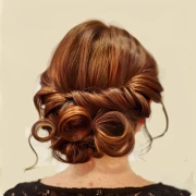 Hair & Beauty by Jenner Lohfelden