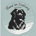 Hund im Einklang by Julia Berchim Selent