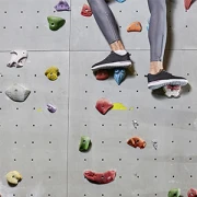 Klettertrainerin Verena Friedl - Kletterkurse - Kletteryoga - Yoga - Klettern lernen - therapeutisches Yoga - Yogatherapie M&uuml;nchen
