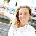 Hallo meine Name ist Namira und ich bin Astrologin