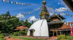 Der Pavillon - buddhistische Stupa und hinduistischer Tempel vereint