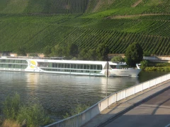 Pension zur Brücke Familie Becker Longuich