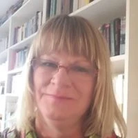 Simone L. image