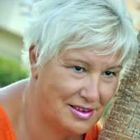 Manuela F. image