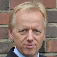 RA Stefan Arnst