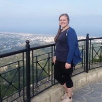 Larissa M. image