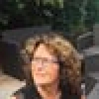 Bettina W. image