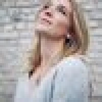 Jolie R. image