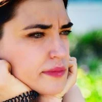 Suzanne T. image