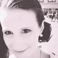 Noemi K. image