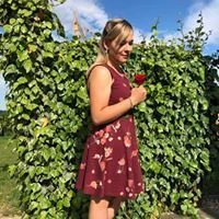 Julia S. image