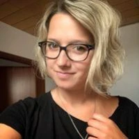 Janina S. image