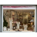 ROYAL ROSE