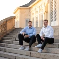 Hi, WIR SIND MARCEL UND SIMON!
