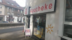 Die Sonnen-Apotheke an der Holsterhauser Straße, Ecke Gemarkenplatz