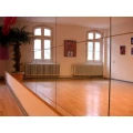 Tanzstudio D&uuml;sseldorf mit gem&uuml;tlicher Sitzecke