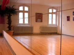 Tanzstudio Düsseldorf mit gemütlicher Sitzecke
