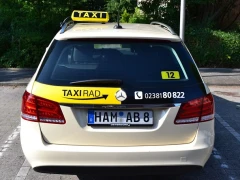 Eine Taxifahrt so angenehm, bei der Sie sich wünschen nie ans Ziel zu kommen.